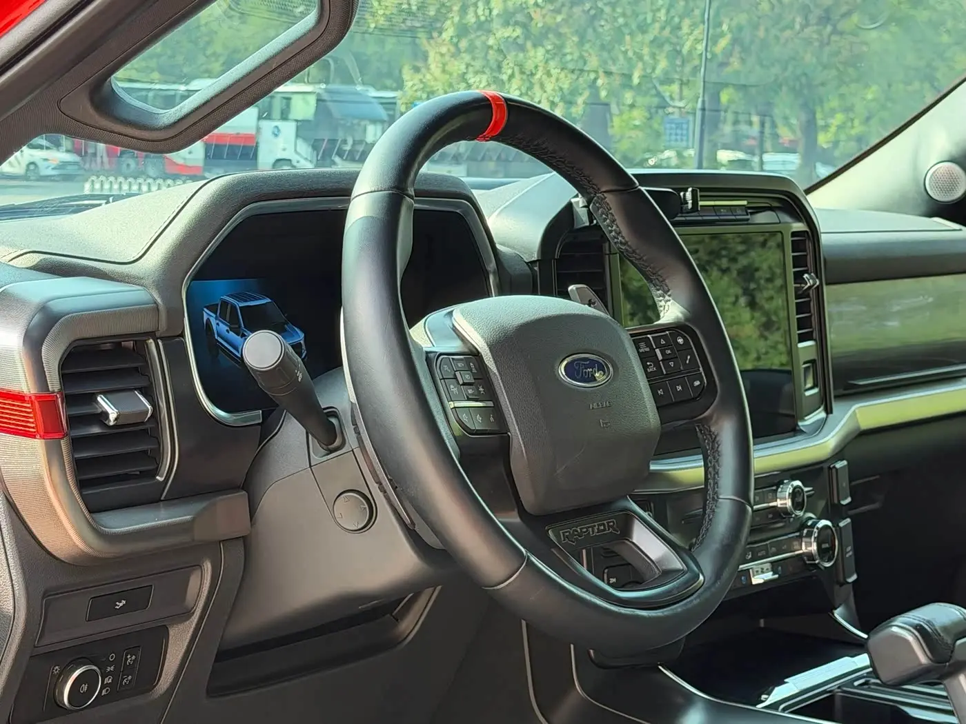 Ford F-150 Raptor 2023 — Şəkil 10/17