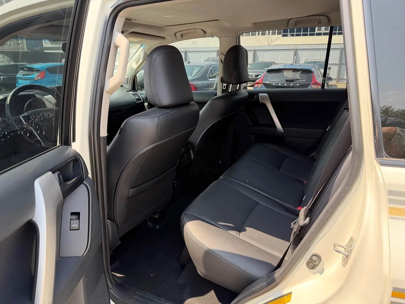 Toyota Prado 2016 — Photo 14/20