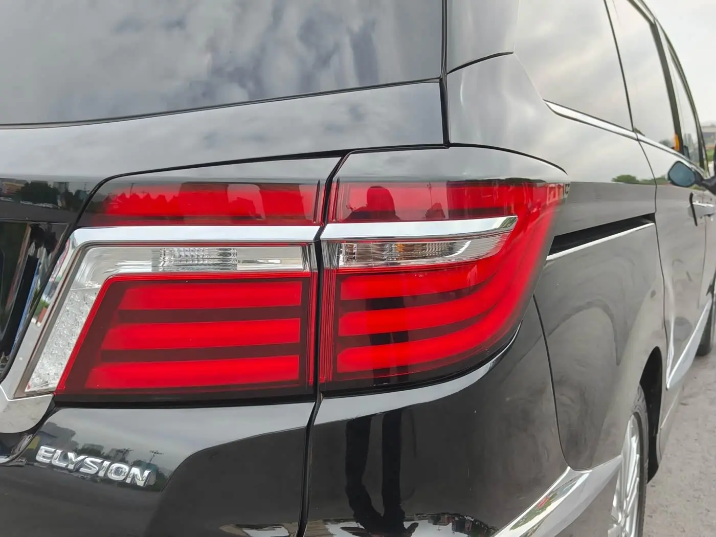 Honda Elysion 2018 — Şəkil 9/20