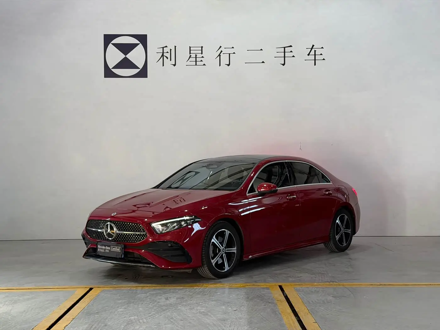 Mercedes-Benz A-Class 2024 — Фото 1/18