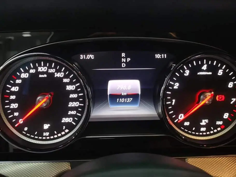 Mercedes-Benz E-Class 2017 — Фото 14/16