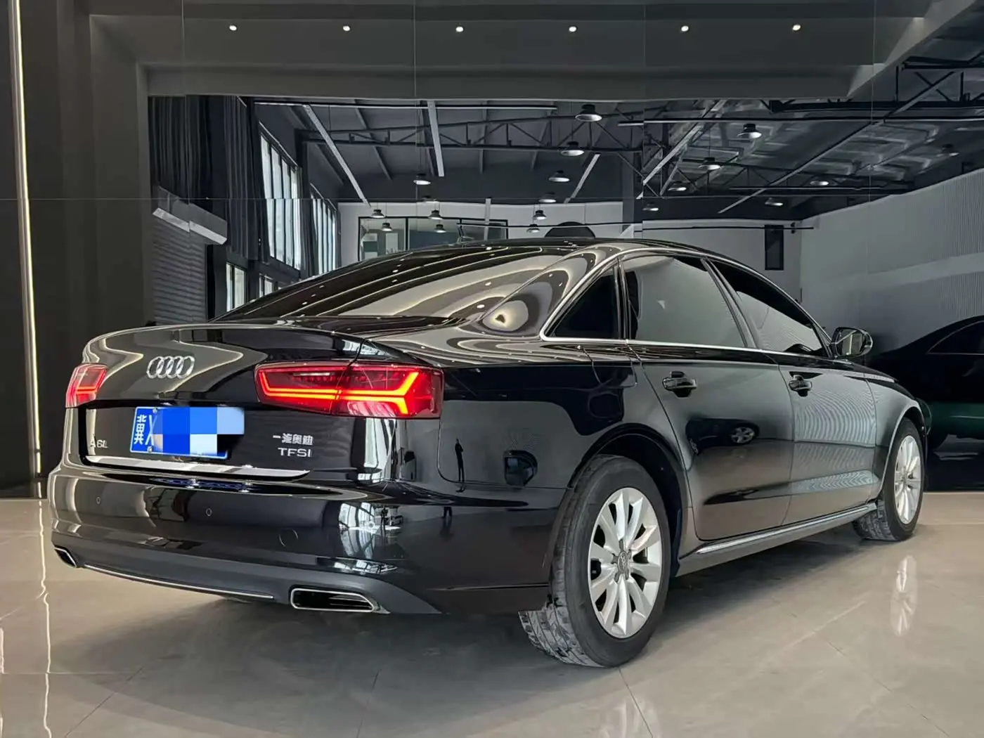 Audi A6L 2017 — Şəkil 5/9