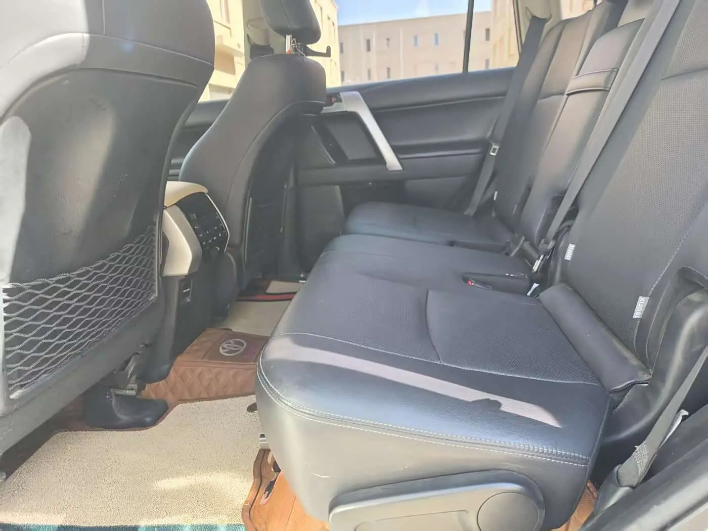 Toyota Prado 2018 — Photo 5/9