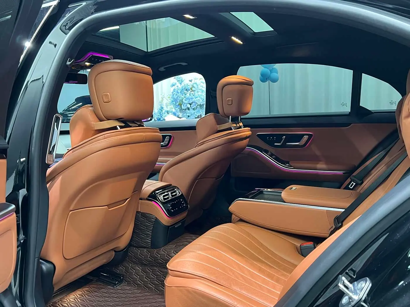 Mercedes-Benz S-Class 2021 — Photo 9/12