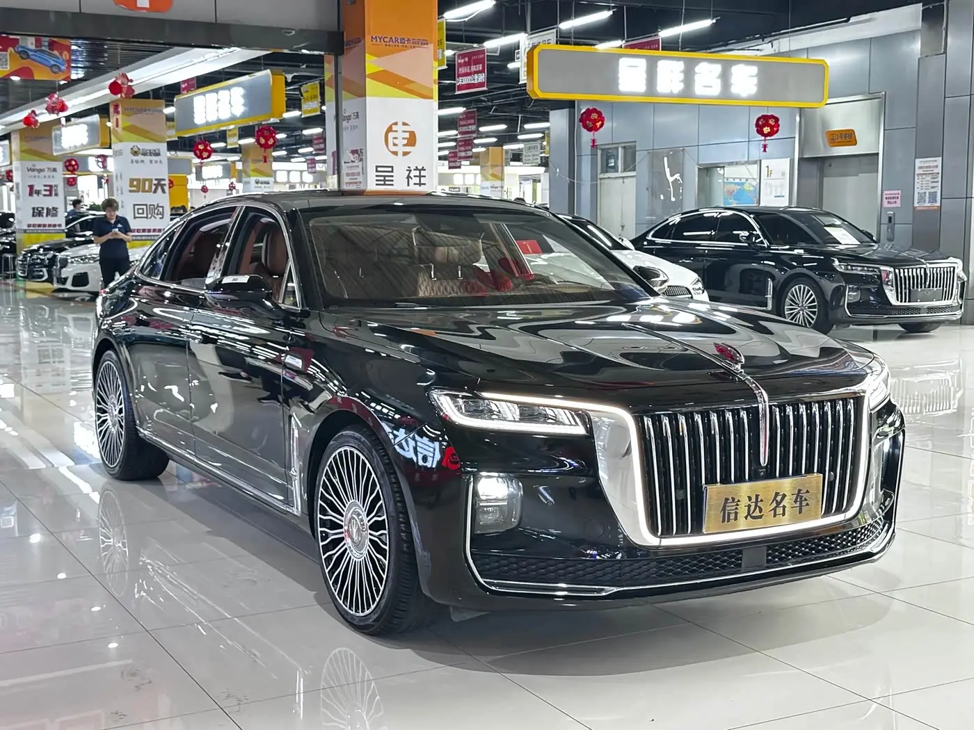 Hongqi H9 2021 — ფოტო 3/20