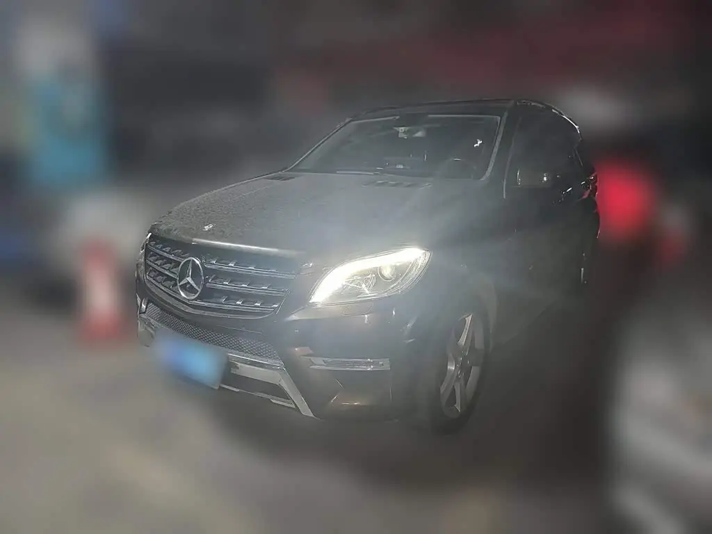 Mercedes-Benz M-Class 2015 — Photo 2/20
