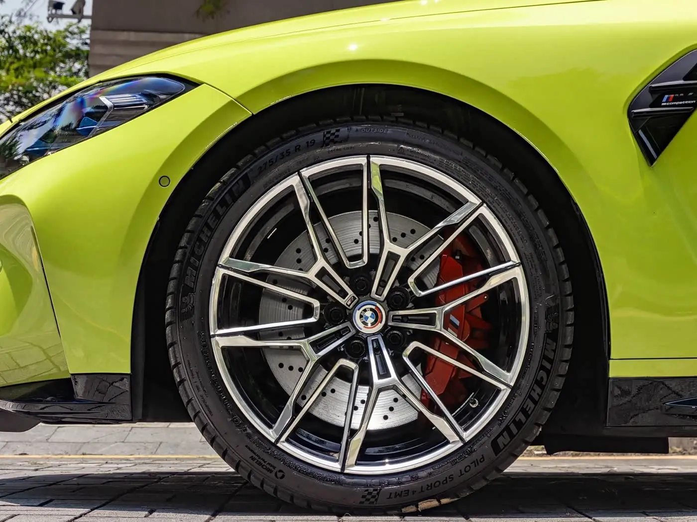 BMW M4 2022 — Photo 8/20