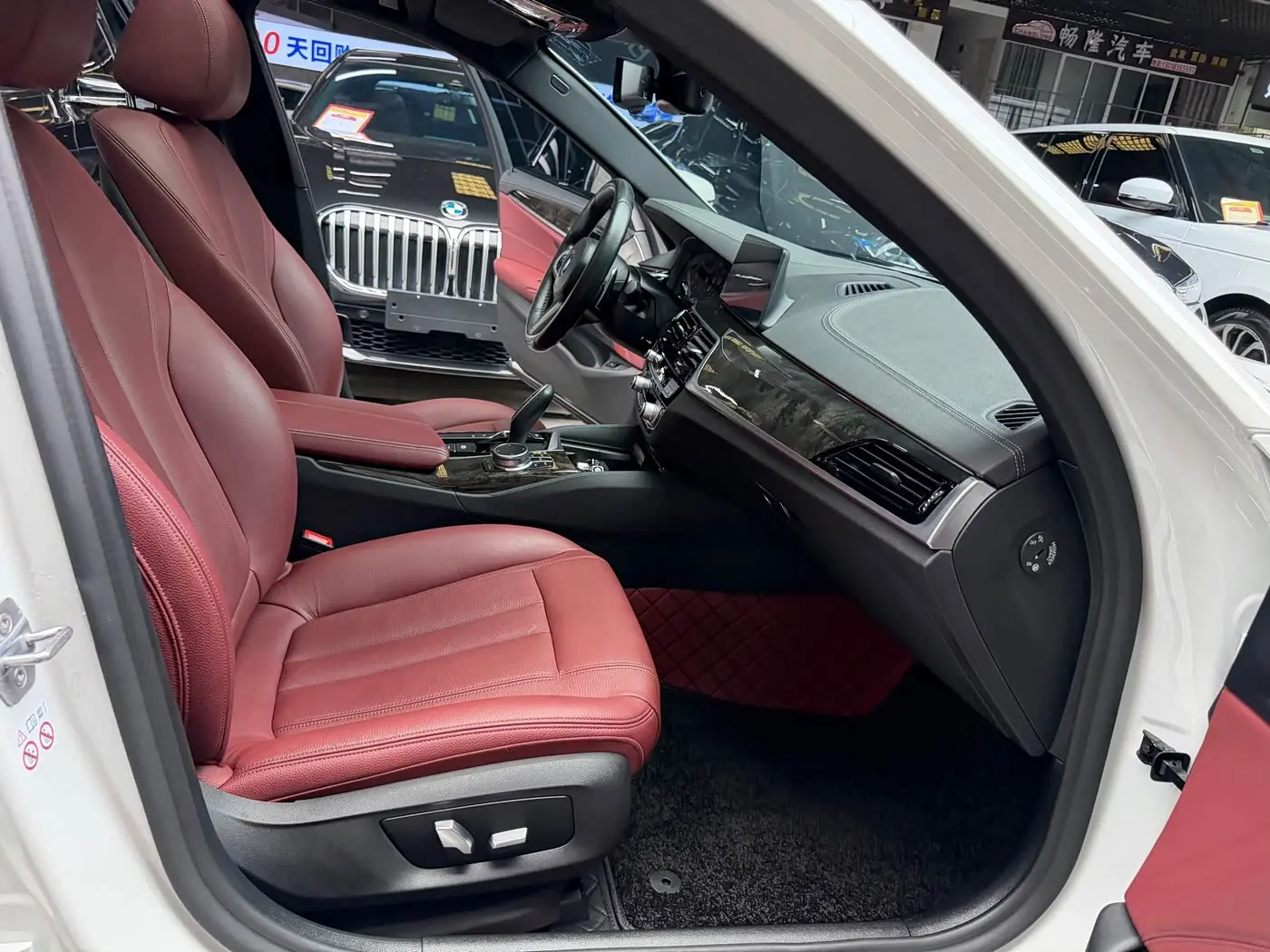 BMW 5 Series 2020 — Photo 20/20