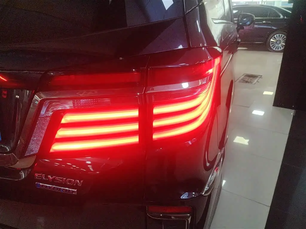Honda Elysion 2020 — Photo 8/20