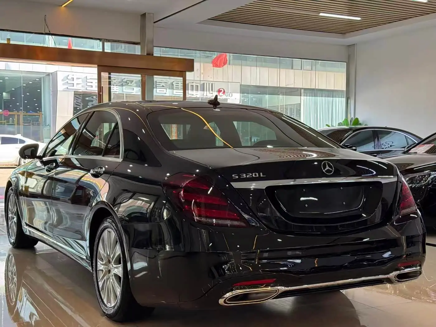 Mercedes-Benz S-Class 2017 — Photo 5/10