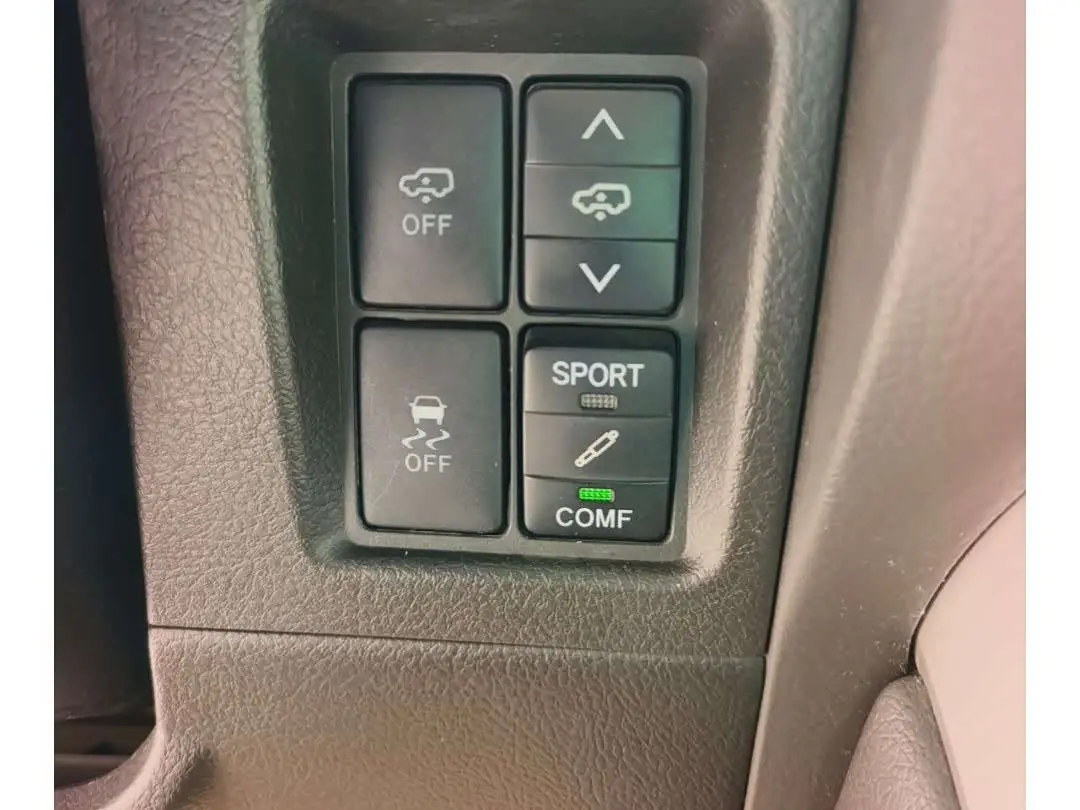 Toyota Prado 2014 — Photo 15/16