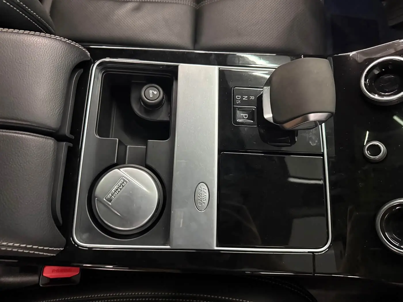 Land Rover Range Rover Velar 2021 — Şəkil 5/9