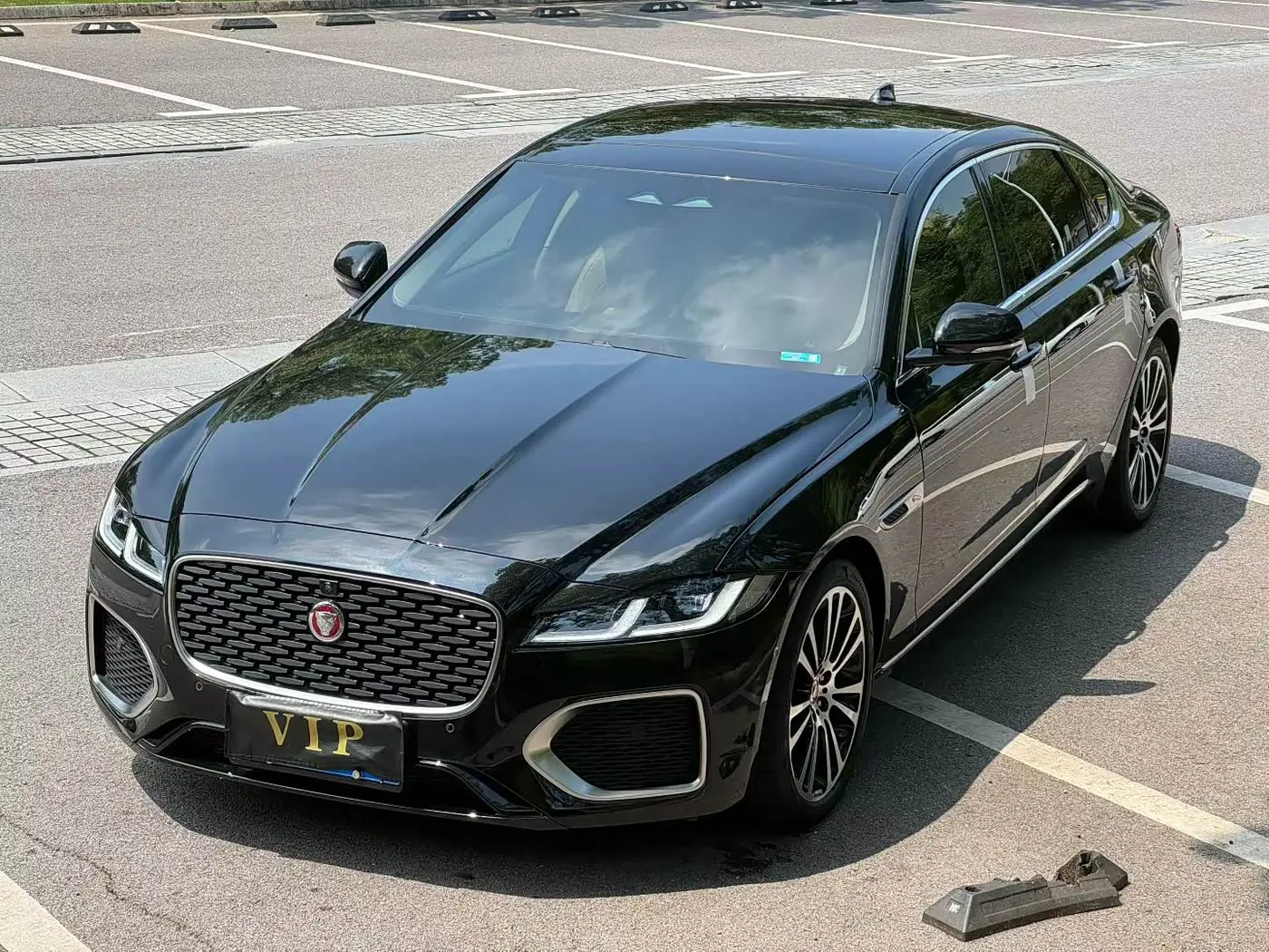 Jaguar XFL 2023 — Фото 1/9