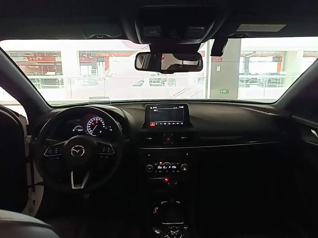 Mazda CX-4 2020 — Photo 10/20