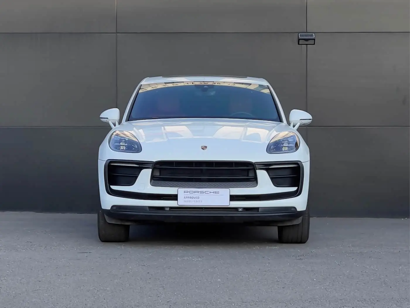 Porsche Macan 2024 — Фото 3/17