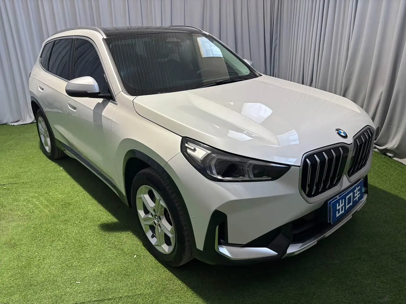 BMW X1 2023 — Photo 2/19