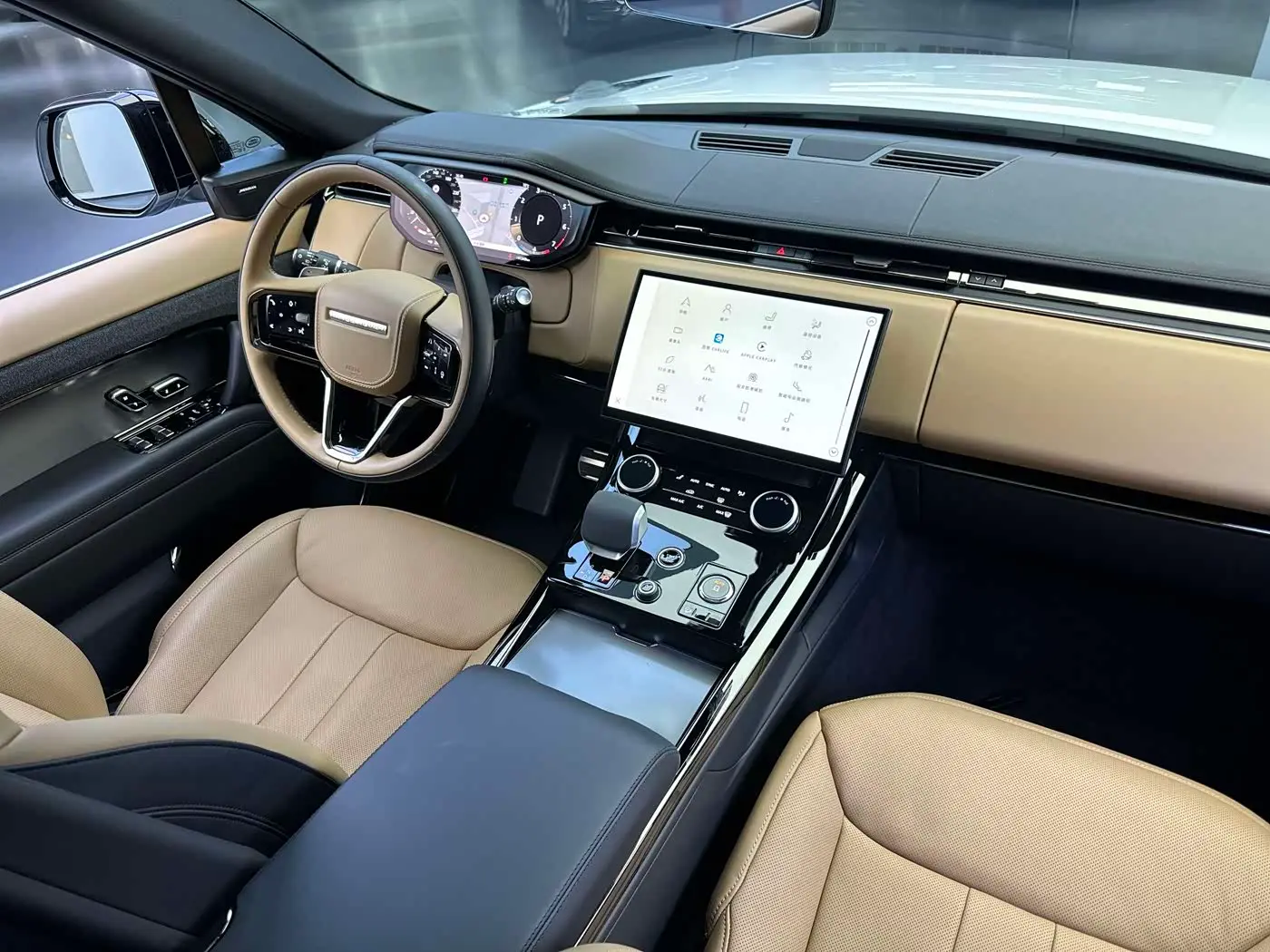 Land Rover Range Rover Sport 2023 — Фото 14/20