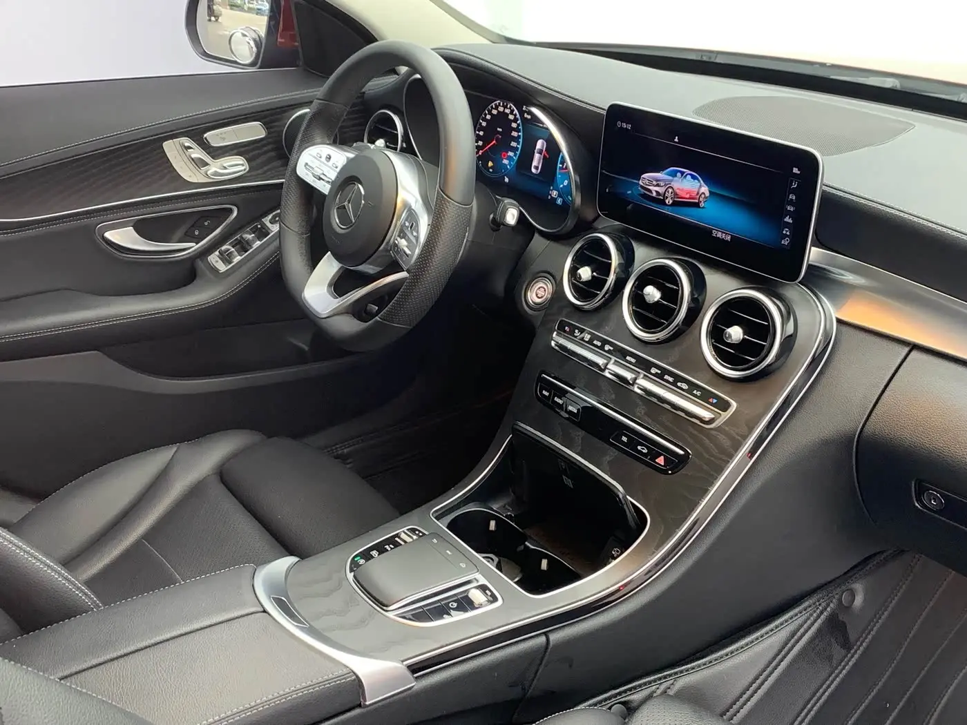 Mercedes-Benz C-Class 2020 — Фото 15/16