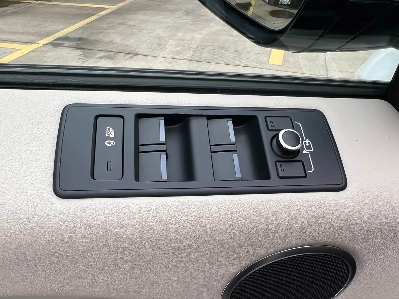 Land Rover Range Rover Sport 2016 — Photo 18/20