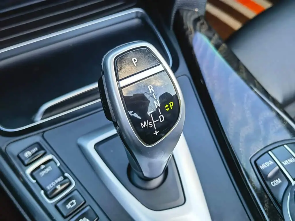 BMW 4 Series 2020 — Photo 13/20