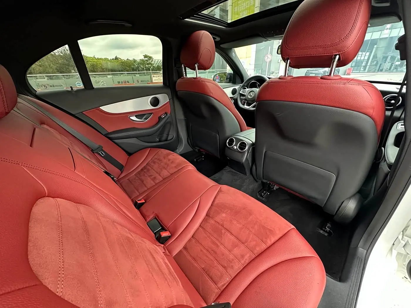 Mercedes-Benz C-Class 2017 — Фото 11/20