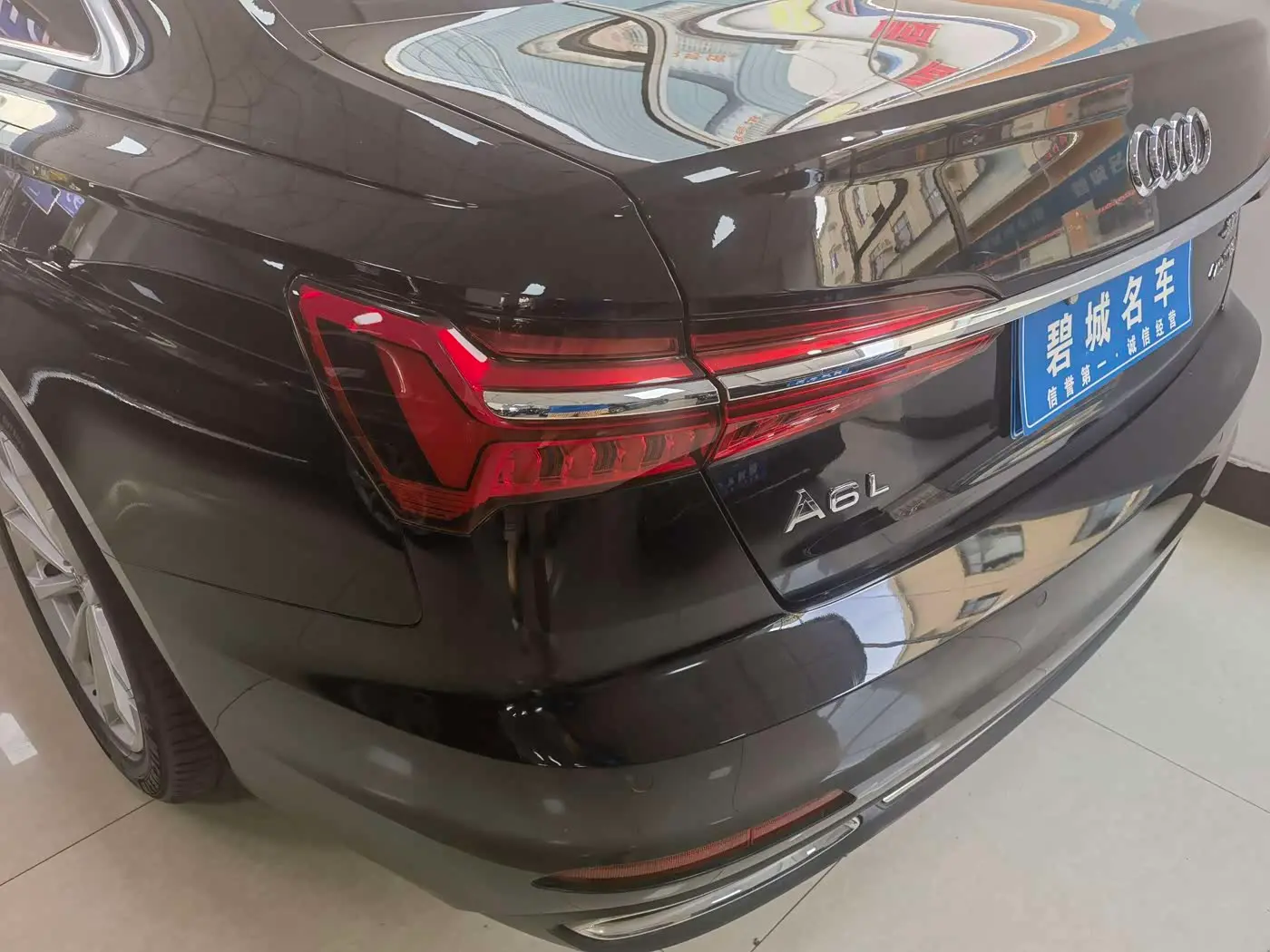 Audi A6L 2019 — Photo 11/14