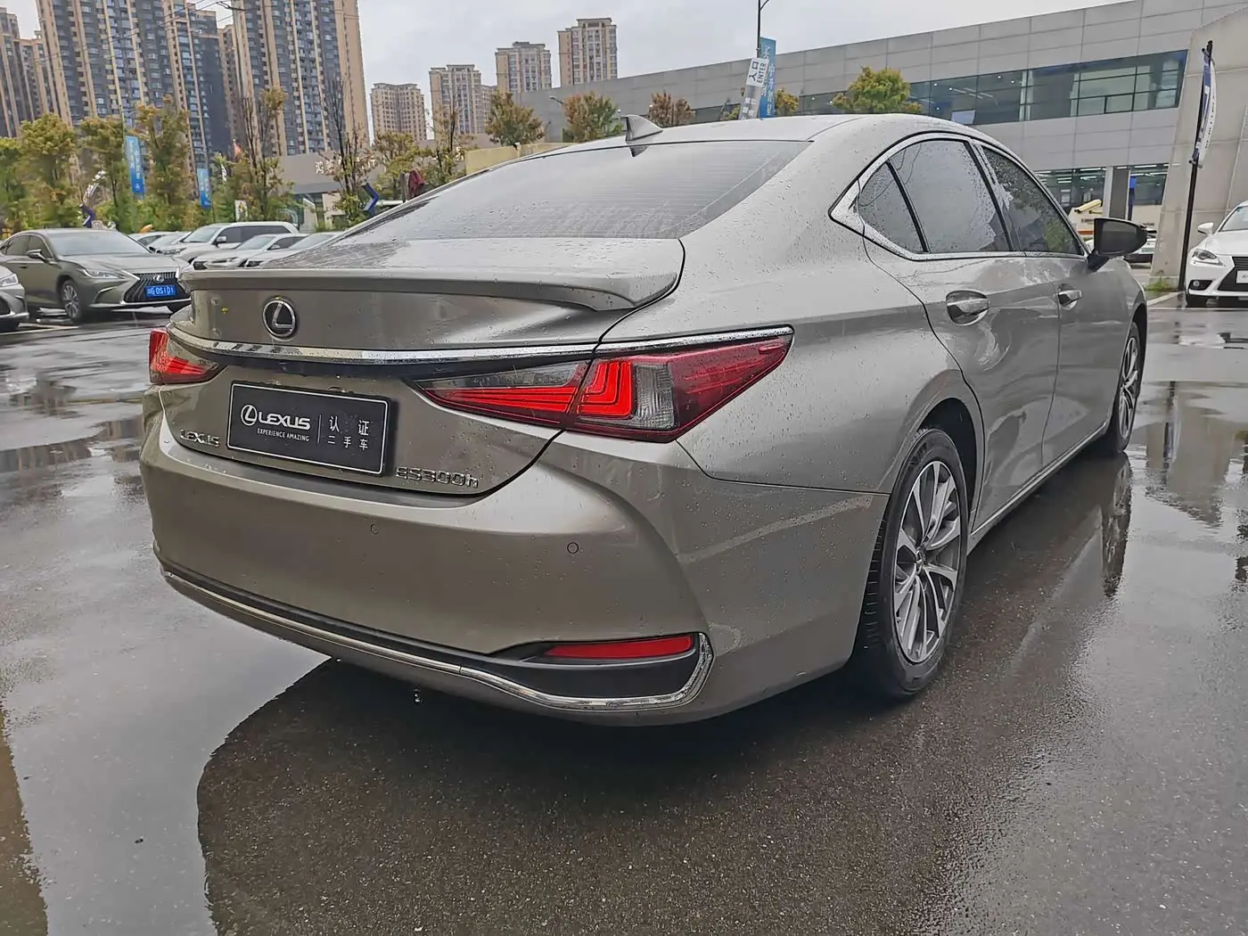 Lexus ES 2024 — Фото 15/15