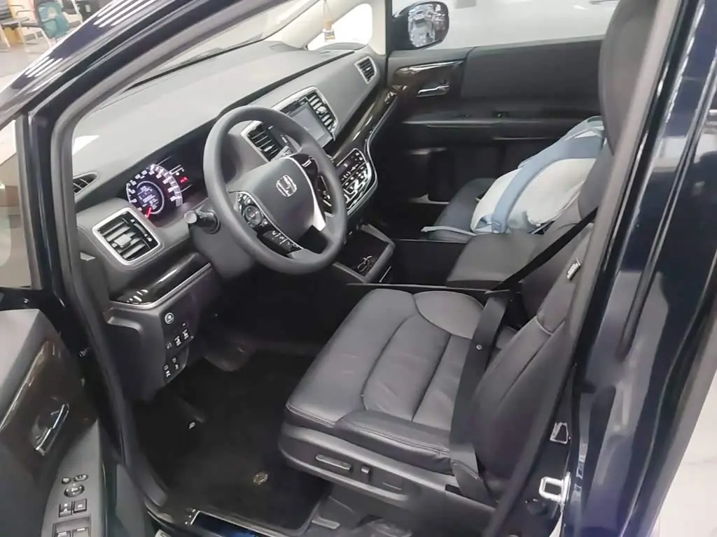 Honda Odyssey 2019 — Şəkil 15/20