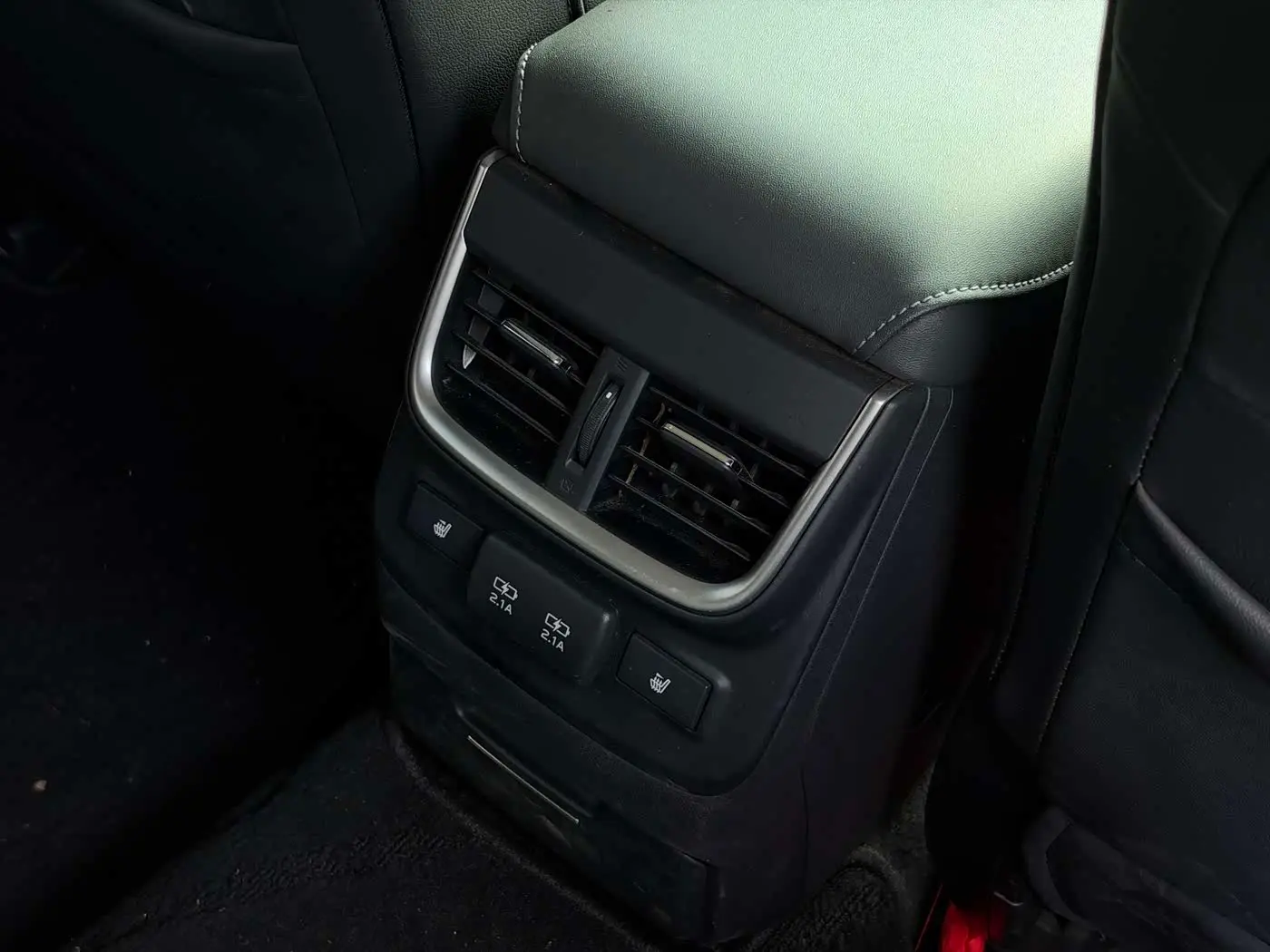 Subaru Outback 2021 — Photo 18/20