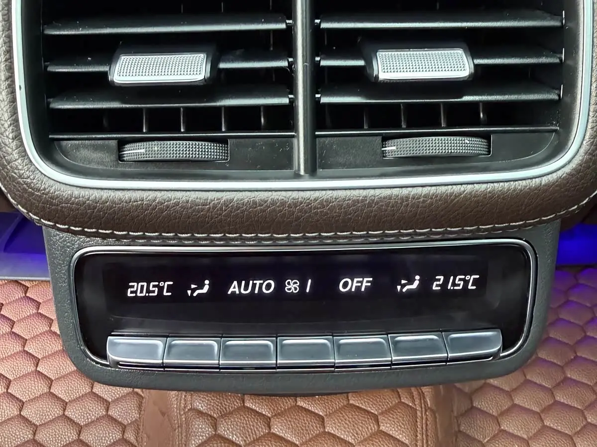 Mercedes-Benz GLS 2020 — Şəkil 9/20