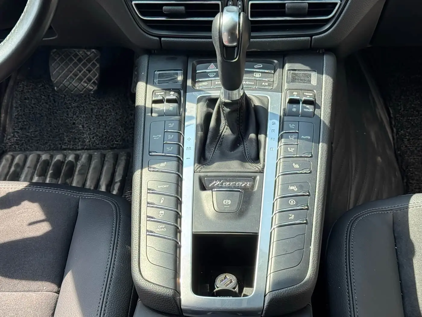 Porsche Macan 2019 — Photo 15/18