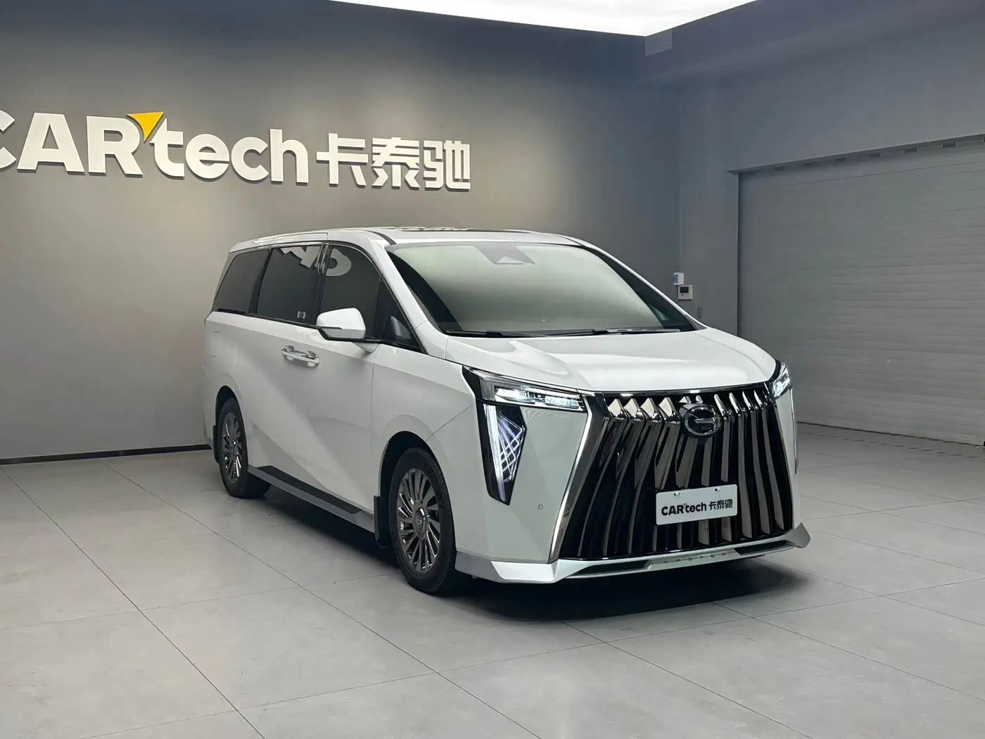 GAC Trumpchi Trumpchi M8 2023 — Фото 3/20