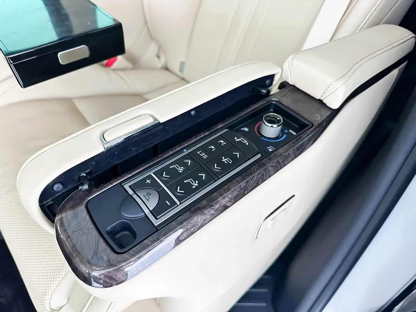 Toyota Vellfire 2020 — Фото 9/15