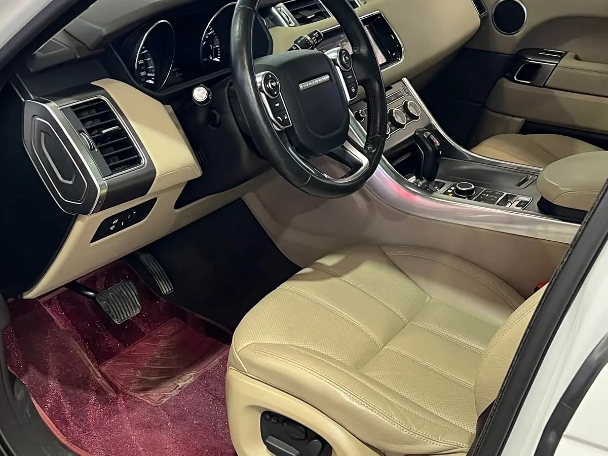 Land Rover Range Rover Sport 2016 — Photo 14/20