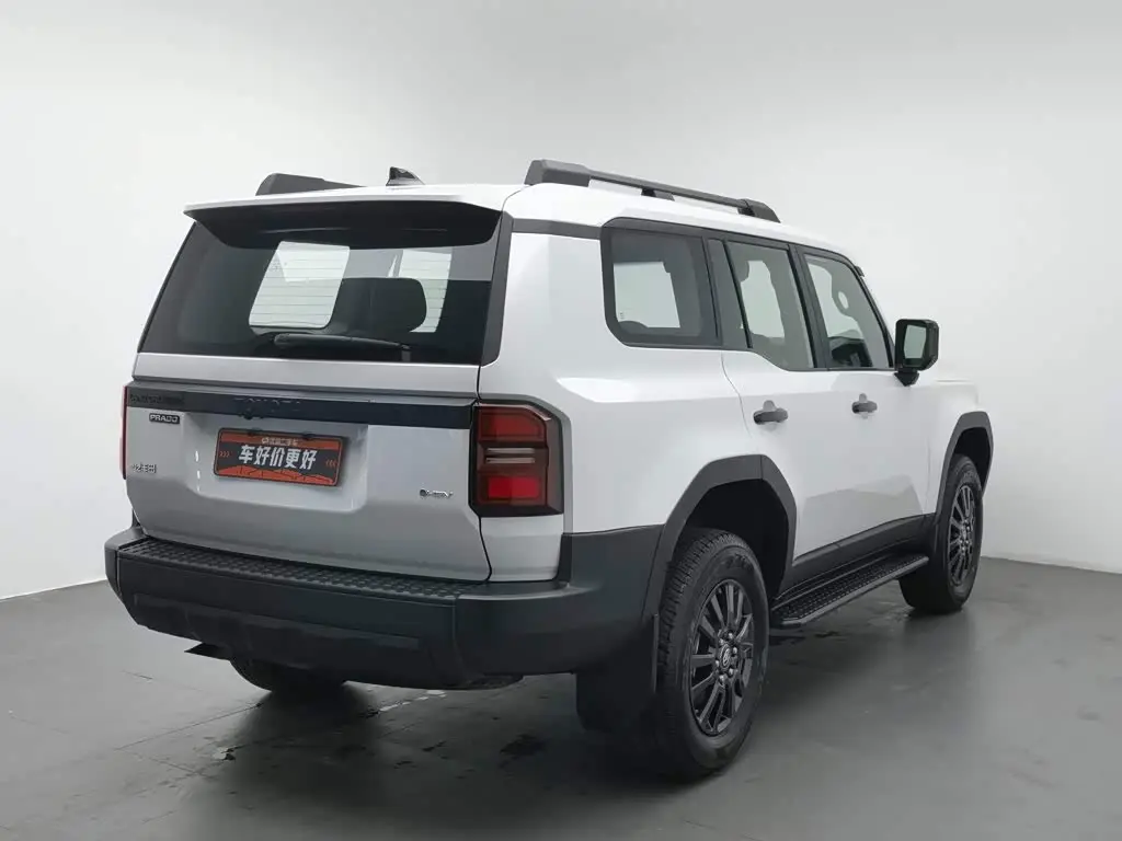 Toyota Prado 2026 — Photo 2/20