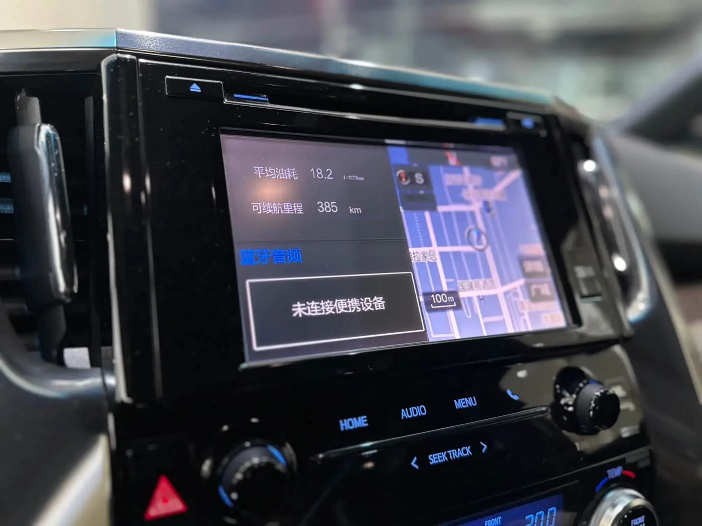 Toyota Alphard 2018 — Photo 7/13