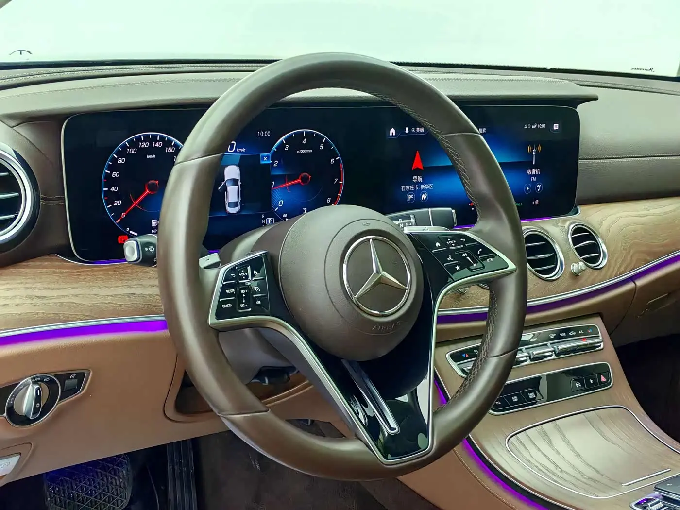 Mercedes-Benz E-Class 2022 — Photo 10/17