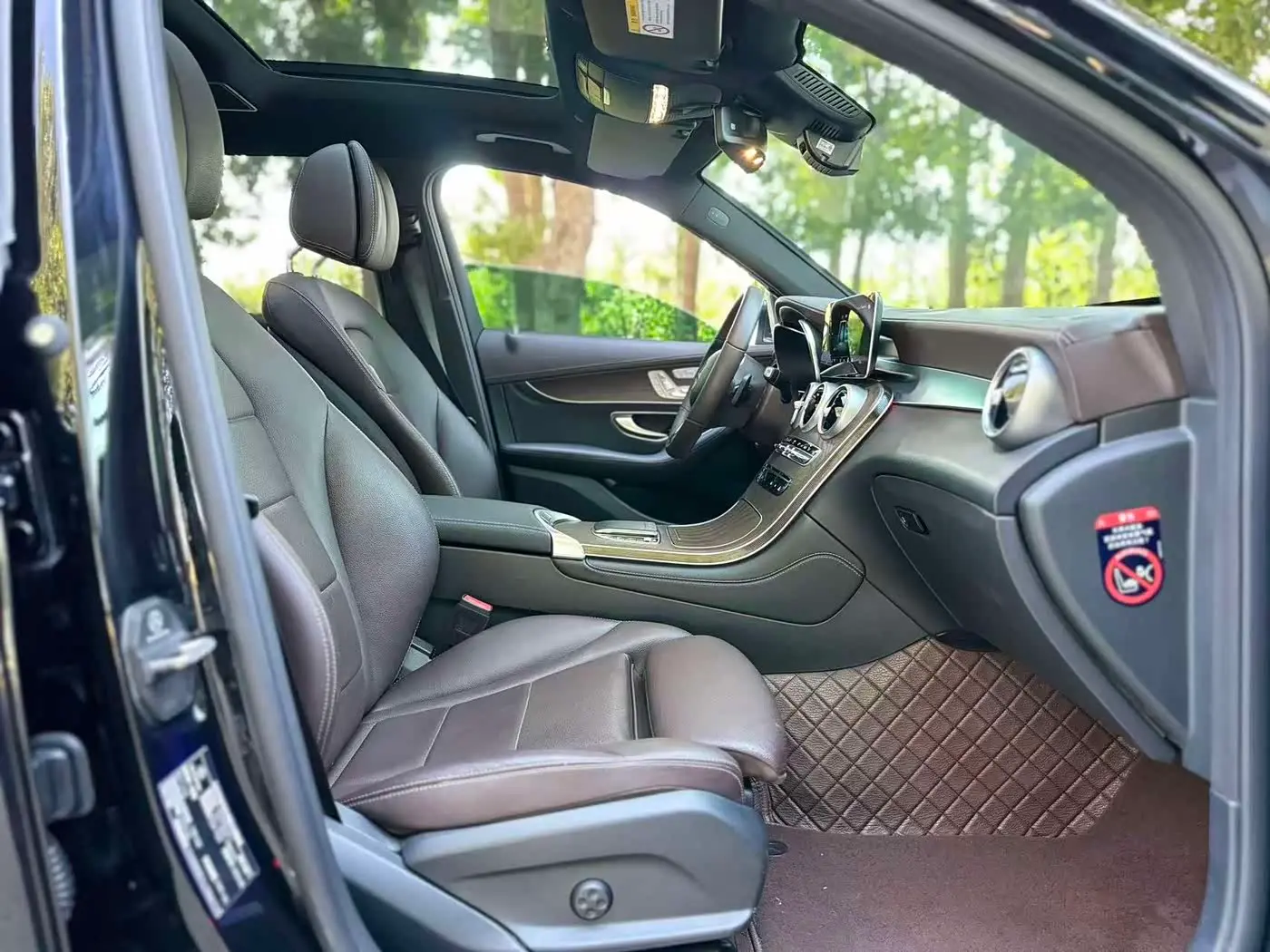 Mercedes-Benz GLC 2020 — Photo 5/10