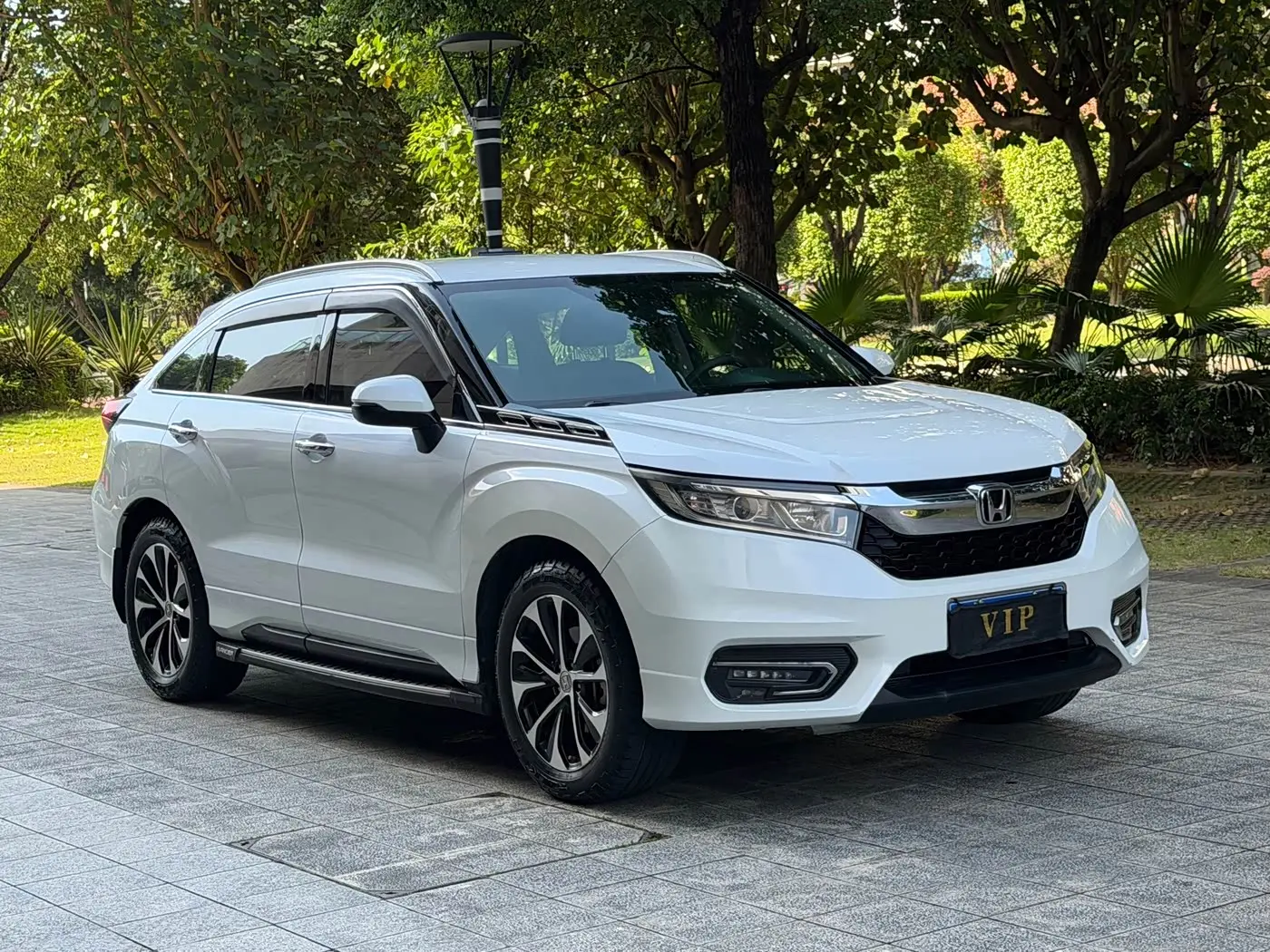 Honda Avancier 2017 — Photo 3/16