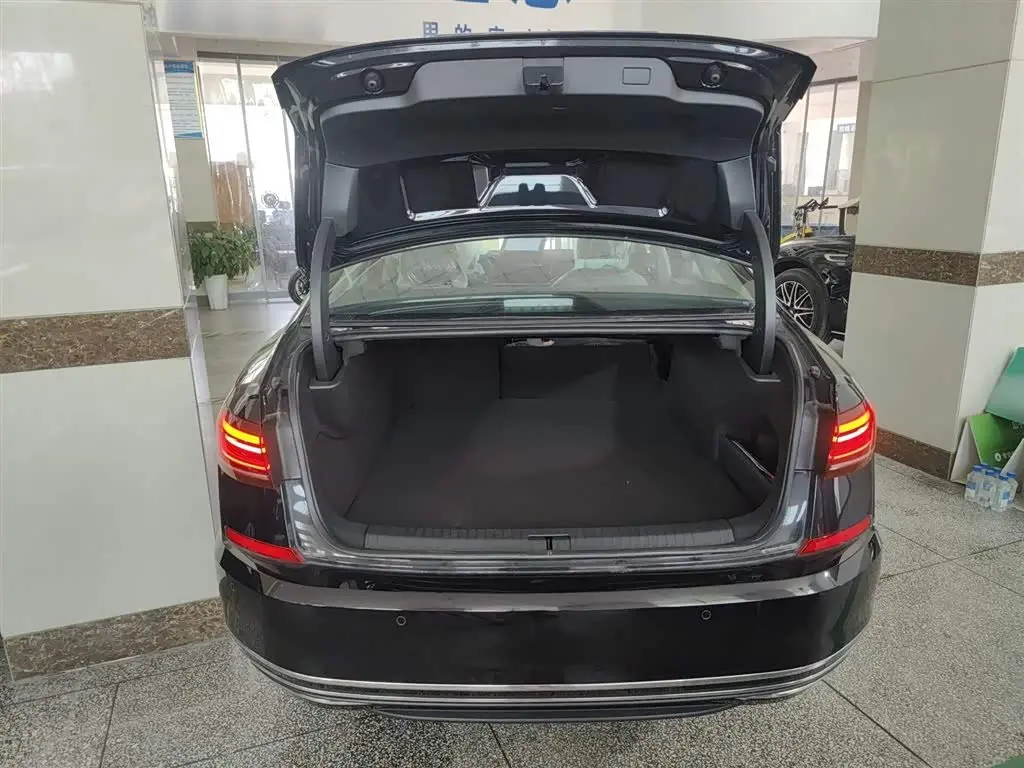 Volkswagen Passat New Energy 2025 — Фото 15/20