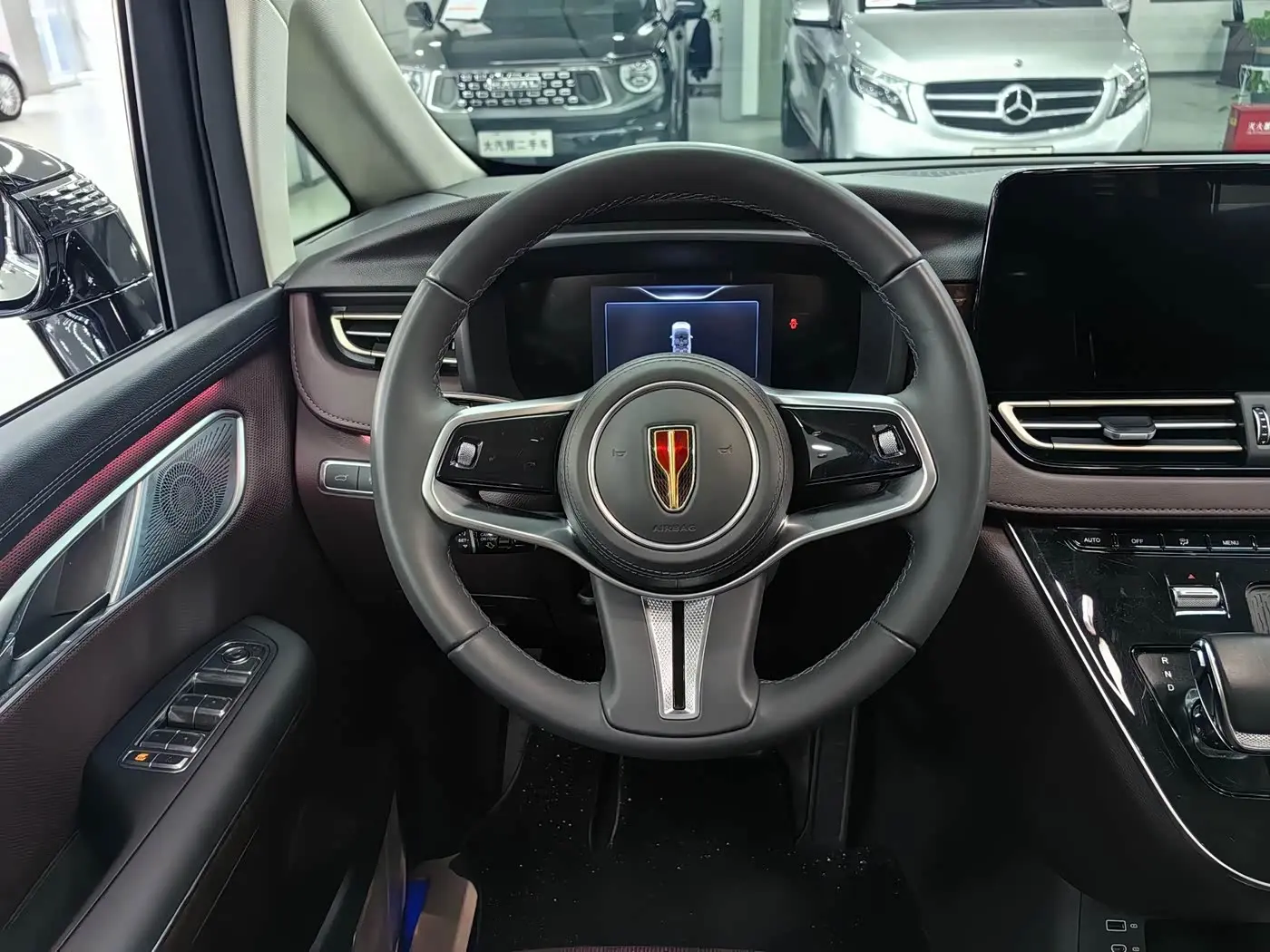 Hongqi HQ9 PHEV 2024 — ფოტო 7/10
