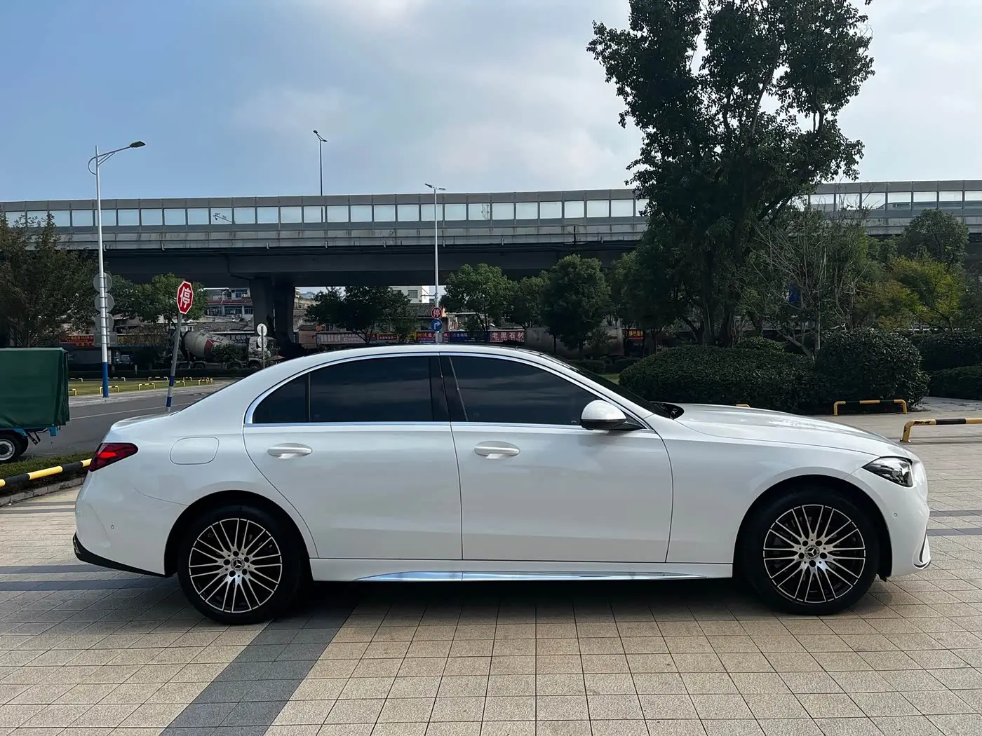 Mercedes-Benz C-Class 2026 — Фото 18/19