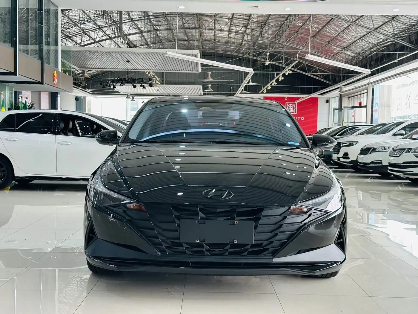 Hyundai Elantra 2022 — Şəkil 2/16