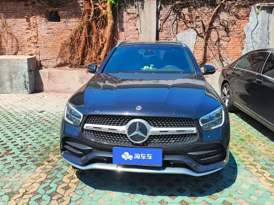Mercedes-Benz GLC 2023 — Photo 2/16