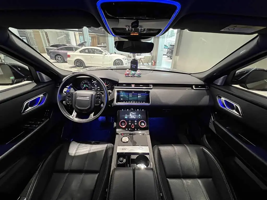 Land Rover Range Rover Velar 2020 — Photo 6/19