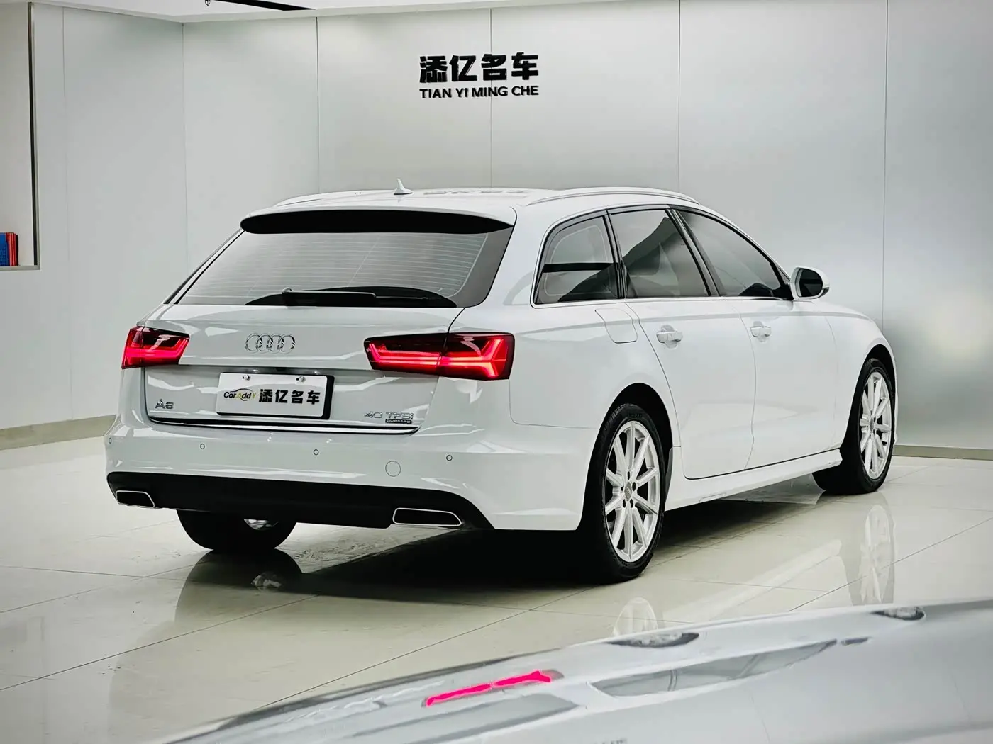 Audi A6 2019 — Фото 7/20