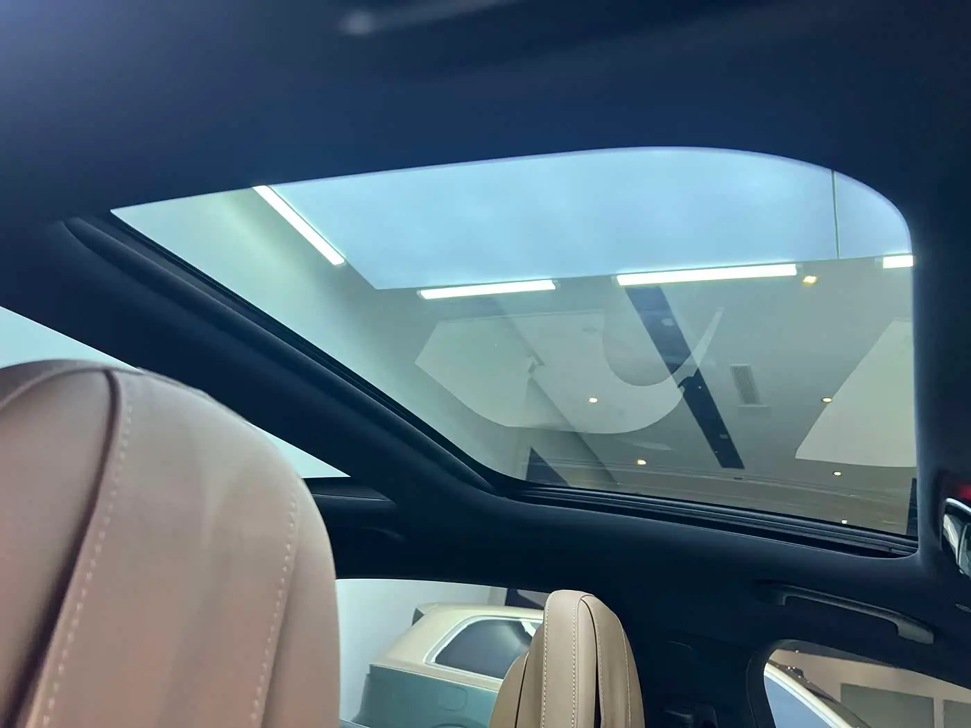 Mercedes-Benz E-Class 2026 — Şəkil 8/10