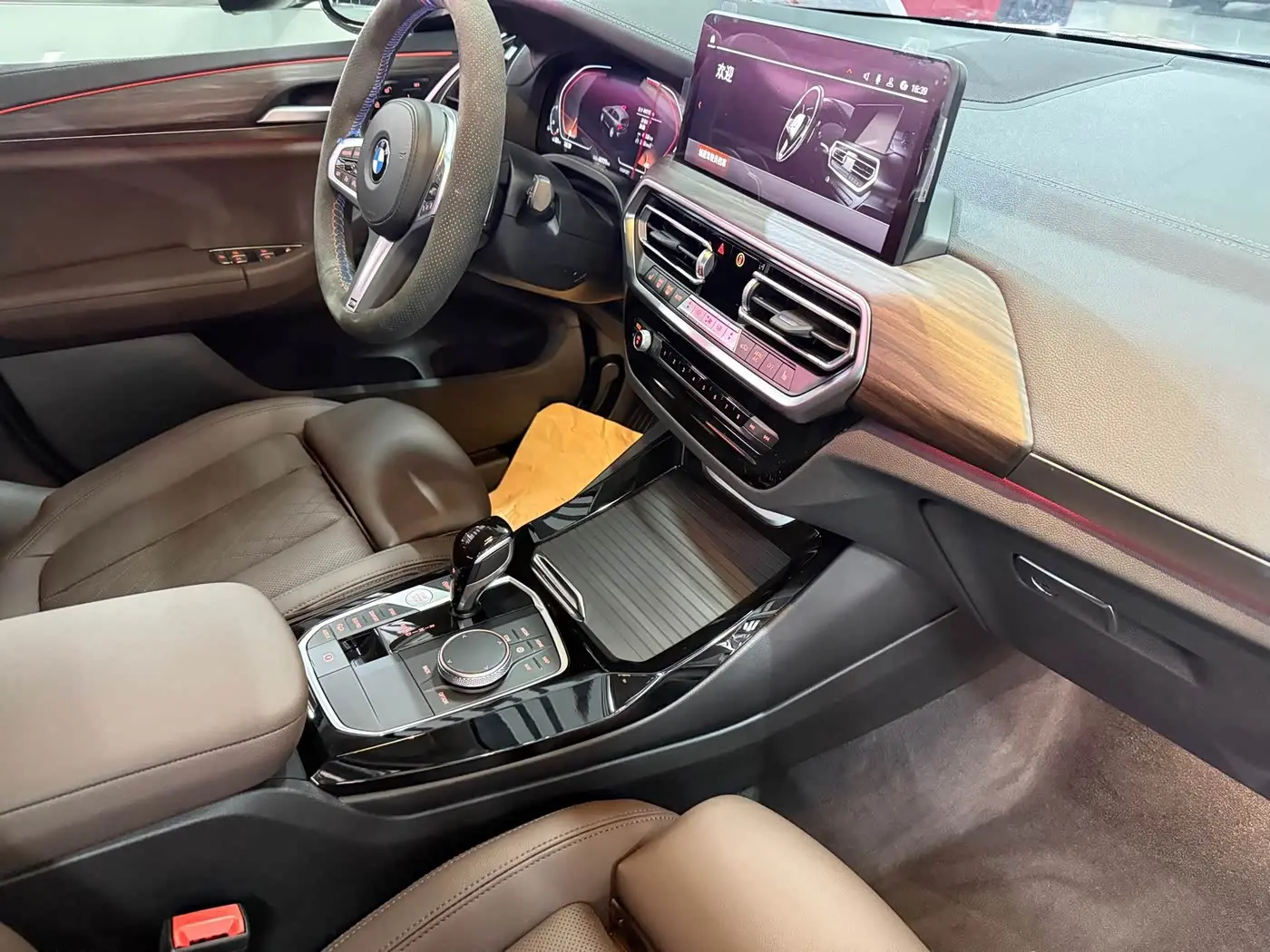 BMW X3 2022 — Photo 11/12
