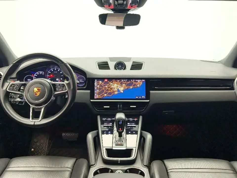 Porsche Cayenne 2021 — Фото 10/13