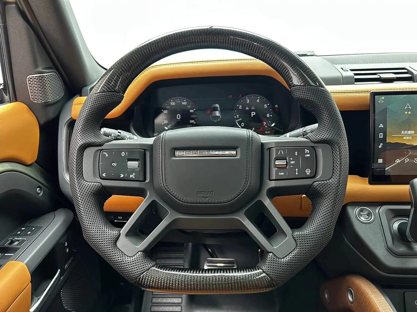 Land Rover Defender 2022 — Photo 15/20